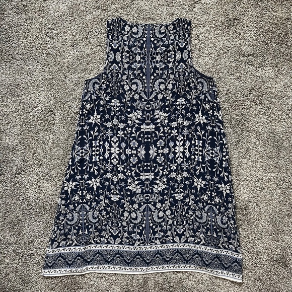 Max Studio Floral Navy Shift Dress, Small, New with Tags; Adorable Summer dress - Picture 3 of 15